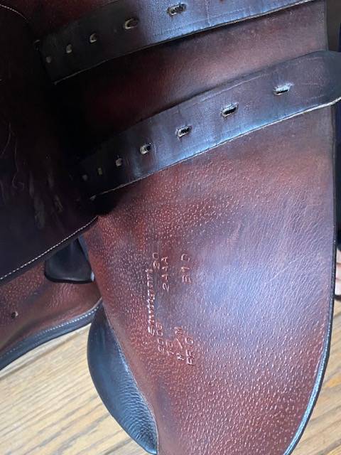 Selle Voltaire Design - Modèle Stuttgart-Chocolat