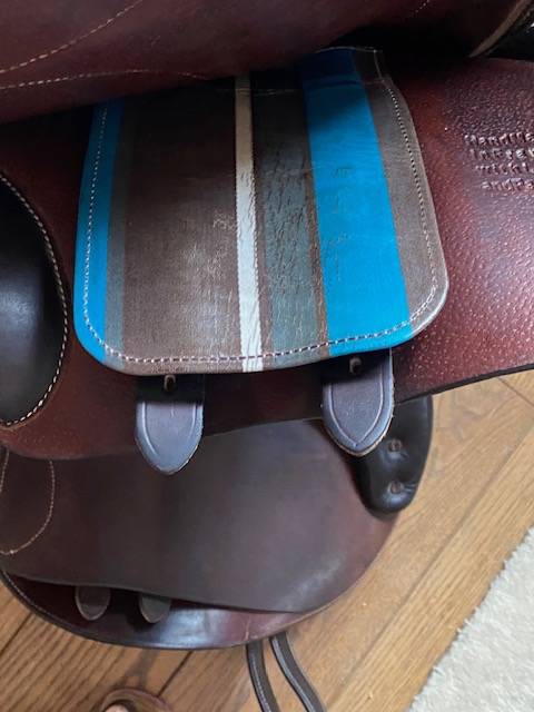 Selle Voltaire Design - Modèle Stuttgart-Chocolat