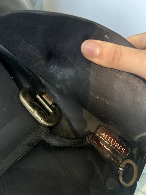 Selle dressage 17.5 pouces 