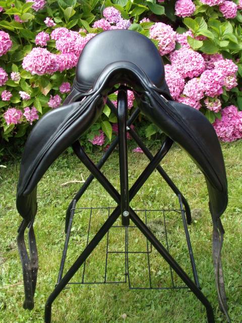 Selle Dressage Devoucoux Makila S 17'