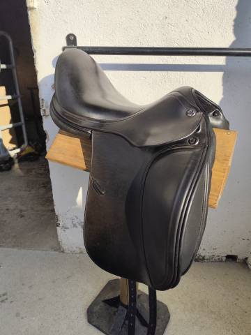 Selle prestige dressage 17
