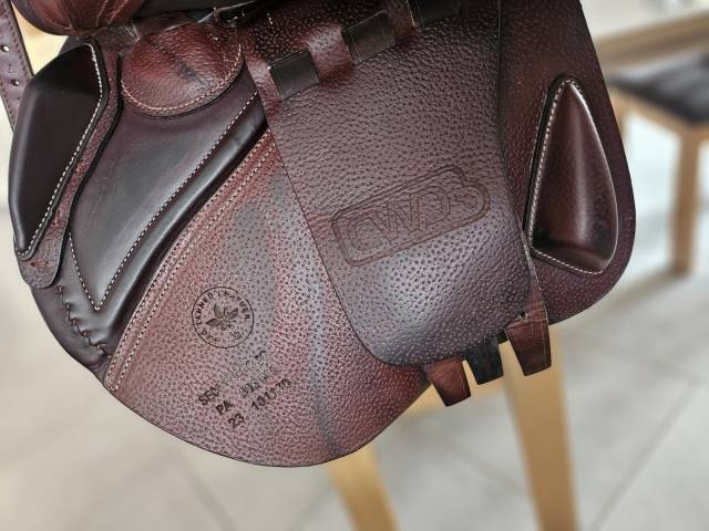 Selle Cwd 17,5 pouces