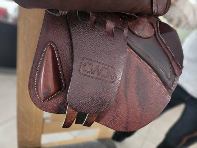 Selle Cwd 17,5 pouces