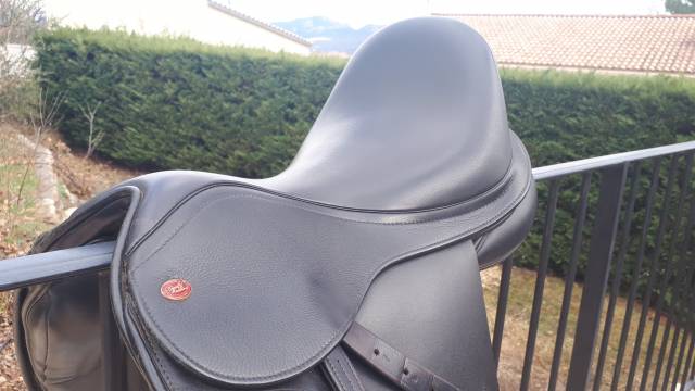 Selle dressage Kent and Master 16"5
