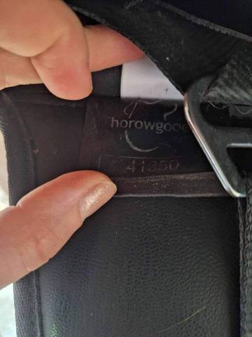 Selle dressage thorowgood 18"