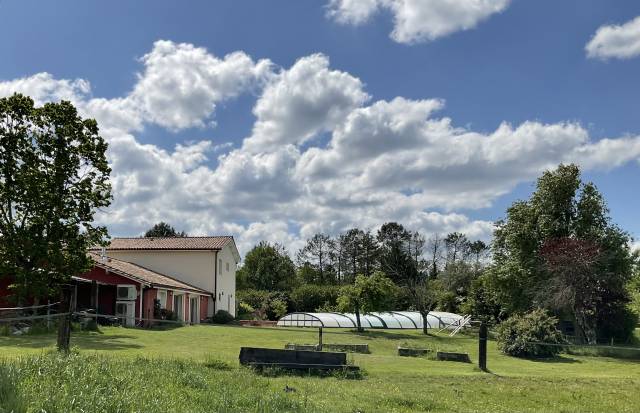 Ferme rénovée idéale chevaux/ profession libérale 