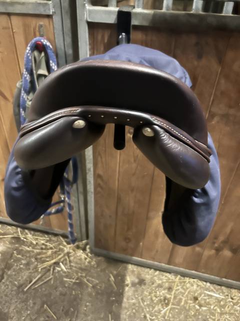 Vends selle DTA &Eacute;lite &Eacute;ric Thomas 