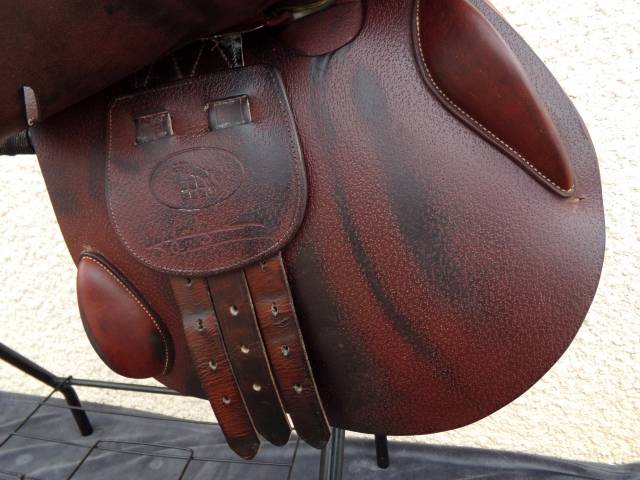 Selle Herv&eacute; Godignon 17'5