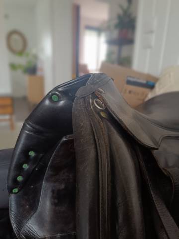 Selle de dressage DEVOUCOUX modèle Milady 