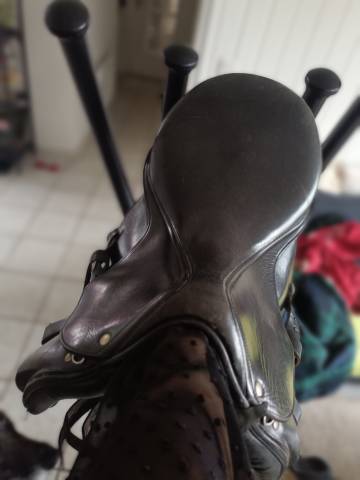 Selle de dressage DEVOUCOUX modèle Milady 