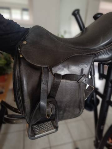 Selle de dressage DEVOUCOUX modèle Milady 