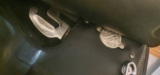 Selle dressage Bates Isabel CAIR 17.5"