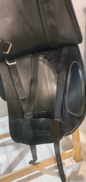 Selle dressage Bates Isabel CAIR 17.5"