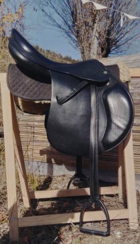 Selle Equipe Emporio jumping