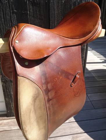 Selle Stübben Tristan dressage 17,5 pouces