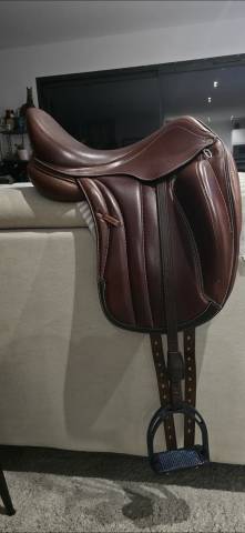 Selle de dressage Equipe modèle Viktoria