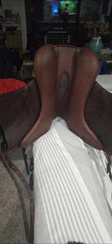Selle de dressage Equipe modèle Viktoria