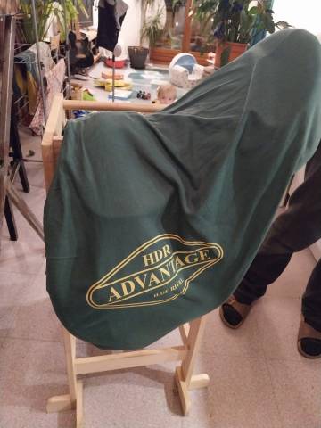 selle mixte  noire 17''