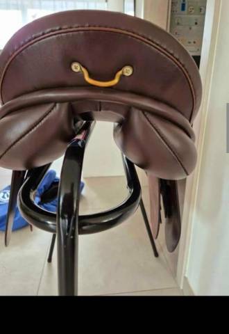 Selle comme neuve 