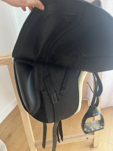 Selle dressage ErrePlus très bon état 