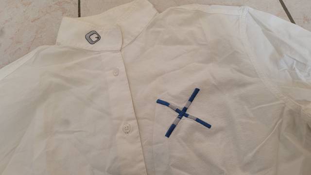 Chemise blanche manche longue avec dessin taille L