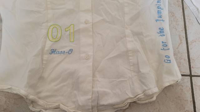 Chemise blanche manche longue avec dessin taille L