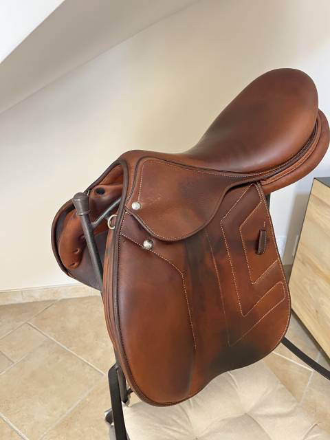 Selle Renaissance doublée veau 2018