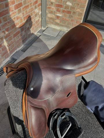 Selle Jumpin ONE année 2020, taille 17´ 