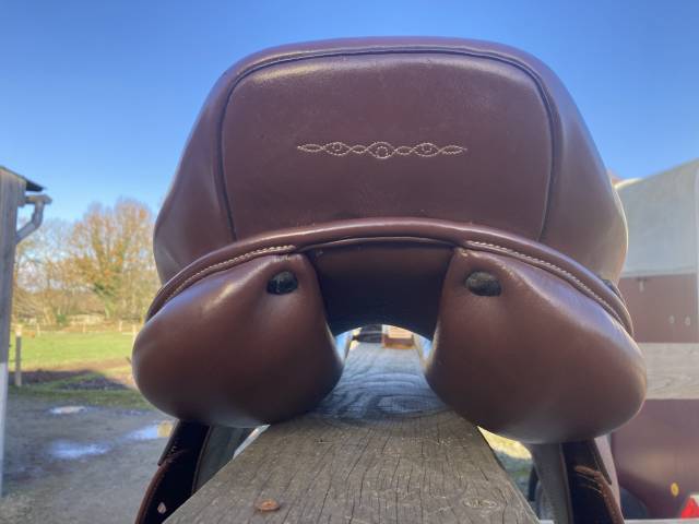 Selle Roméo 17,5 marron