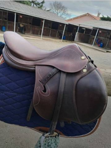 Selle d'obstacle Prestige, taille du siège 17'5