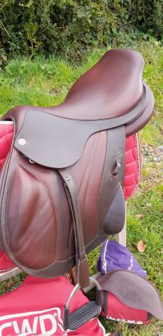 Selle CWD équipée 17,5  mono quartier 