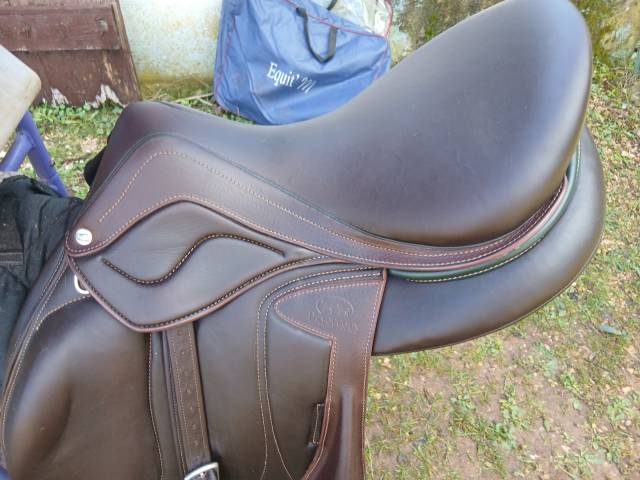 DEVOUCOUX Modèle CHIBERTA LAB 