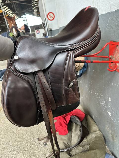 Selle Équipe Carbon