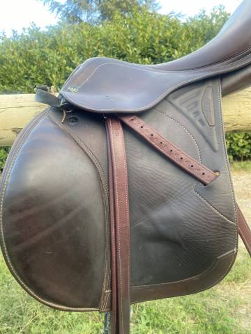 Selle Prestige modèle New Versailles doublé veau 2015