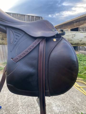 Selle Prestige modèle New Versailles doublé veau 2015