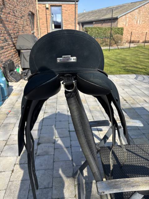 Selle Wintec Isabell Werth 17.5 pouces 