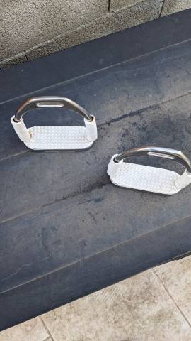 Étriers de sécurité 