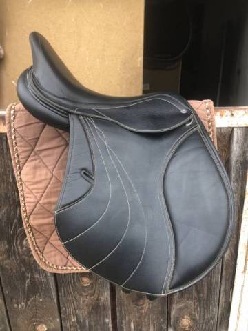 vend selle Fouganza  tres bon état