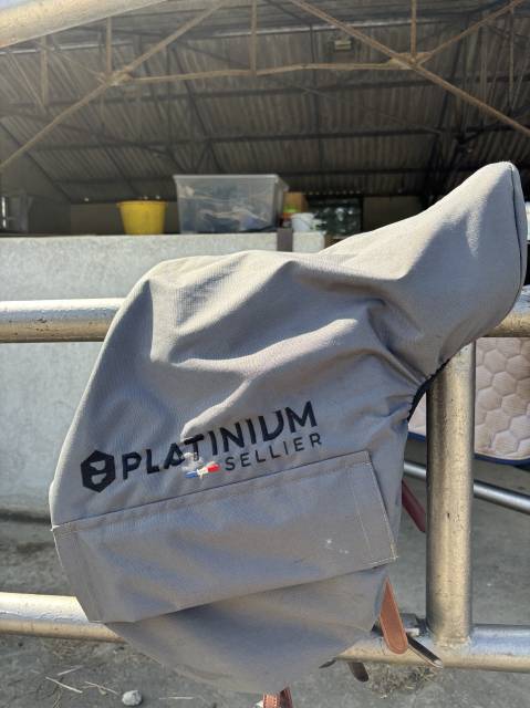 Selle monoquartier Platinium modèle lucyfer 