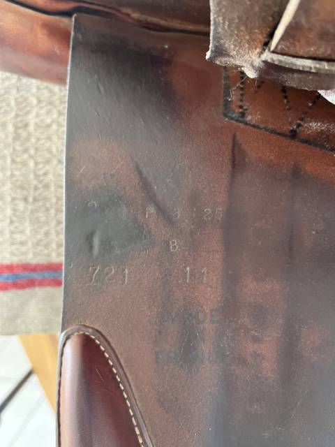 Vends selle plate Butet 18 pouces 