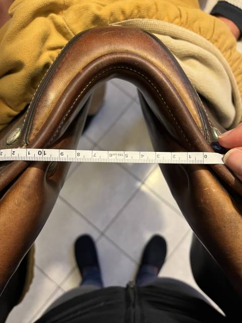 Vends selle plate Butet 18 pouces 