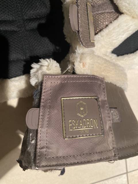 Ensemble guêtres et cloches Eskadron