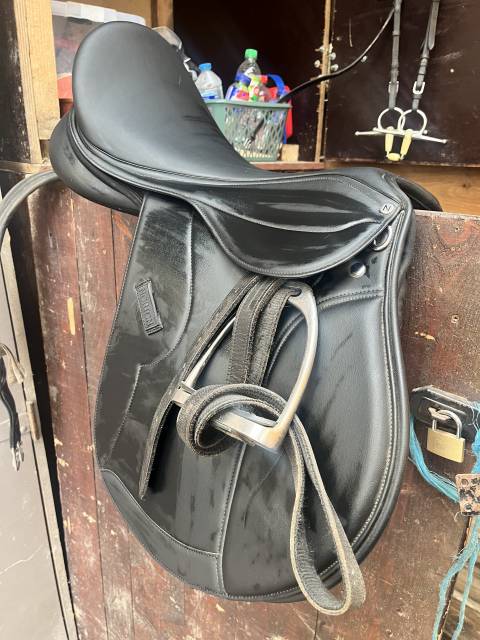 Selle Norton Club Evol Rexine 18’