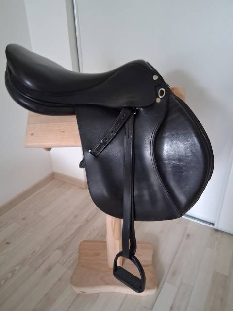 SELLE CUIR MIXTE FORESTIER "NOIR" TAILLE 18.5 POUCES - 