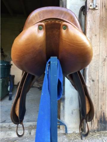 Selle Devoucoux modèle Biarritz  Taille 18 pouces