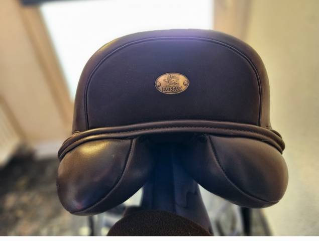 Selle Fairfax dressage 17.5  marron