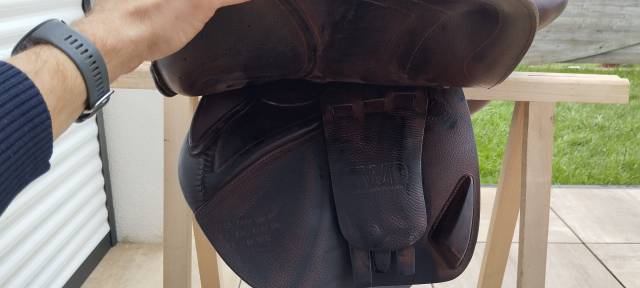 Selle CWD 18'' de 2016, peu utilisée et bien entretenue