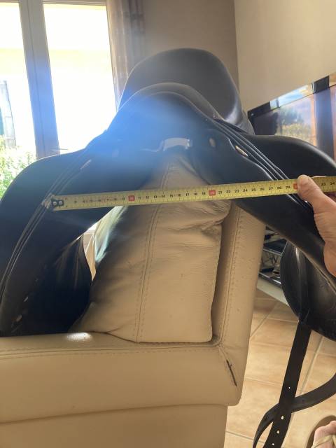 Selle dressage Antares Cadence 17’´