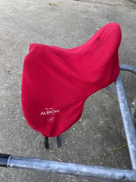 Selle de dressage Albion SLK 17,5