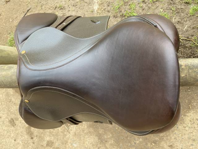 Urgent - selle de cso Éric Thomas 17,5 pouces 